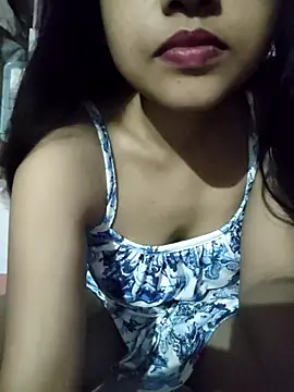ALIZA FENDY online show from July 25, 7:55 pm