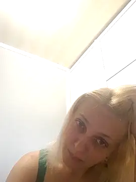 MiaLove183 online show from June 10, 1:54 pm