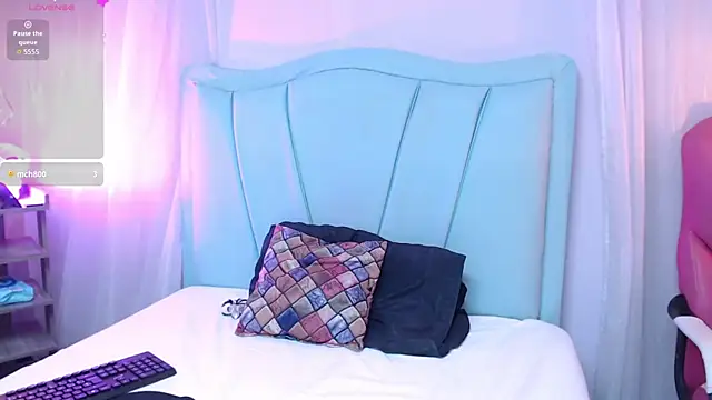 stefycute7 online show from May 6, 10:48 pm