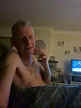 Snapshot of kurtyhotty chatting on March 21, 1:32 am kurtyhotty online show from March 21, 1:32 am