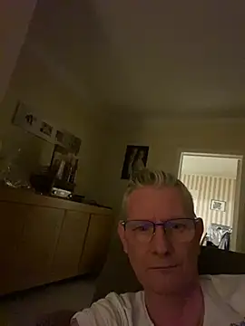 Snapshot of kurtyhotty chatting on March 22, 9:29 pm kurtyhotty online show from March 22, 9:29 pm