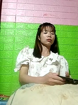 AmyLinee01 online show from May 10, 8:58 pm
