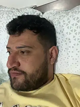 Snapshot of julichuby chatting on March 21, 1:05 pm julichuby online show from March 21, 1:05 pm