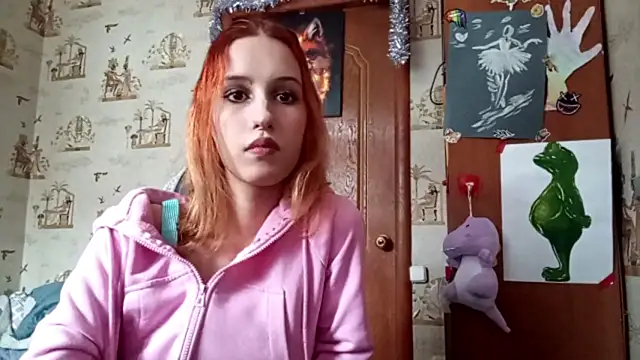 SirenFrost online show from May 5, 2:14 pm
