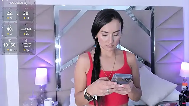 velvetlunaa  online show from July 9, 1:59 pm