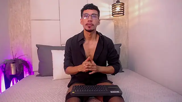 Philip collins online show from June 13, 11:13 pm