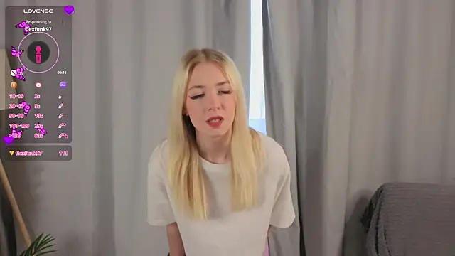 ScarlettRansdell online show from May 4, 6:31 am