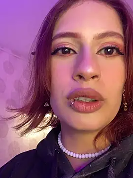 steffmontespink18 online show from July 19, 1:15 pm