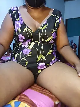 Jayani1978 online show from July 4, 11:11 pm