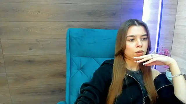 LynnWalker online show from March 24, 1:16 pm