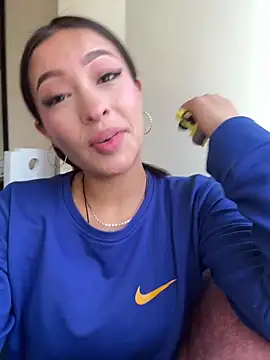 Snapshot of Itze_Mua chatting on June 21, 7:16 pm Itze Mua online show from June 21, 7:16 pm