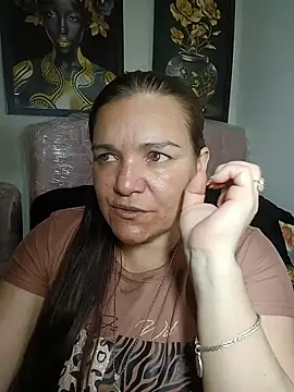 Snapshot of Zuleyka_69 chatting on June 17, 10:43 pm Zuleyka 69 online show from June 17, 10:43 pm