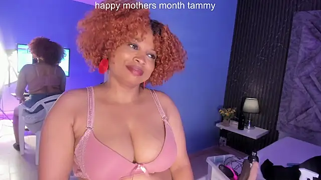 Snapshot of TammyBrown1 chatting on May 10, 4:17 am TammyBrown1 online show from May 10, 4:17 am