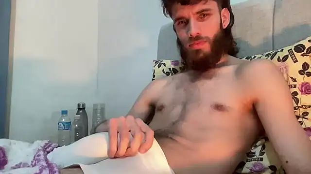 Snapshot of PygmaBoy chatting on August 6, 5:53 am PygmaBoy online show from August 6, 5:53 am