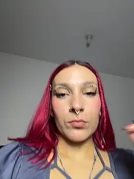 Snapshot of Amelie-RedHoney chatting on May 28, 10:07 pm Amelie-RedHoney online show from May 28, 10:07 pm