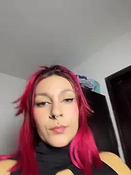 Snapshot of Amelie-RedHoney chatting on June 4, 10:05 pm Amelie-RedHoney online show from June 4, 10:05 pm