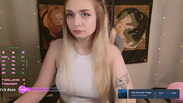 Snapshot of lucysussy chatting on July 23, 7:34 pm lucysussy online show from July 23, 7:34 pm