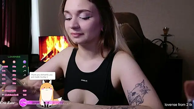 Snapshot of lucysussy chatting on August 1, 12:04 pm lucysussy online show from August 1, 12:04 pm