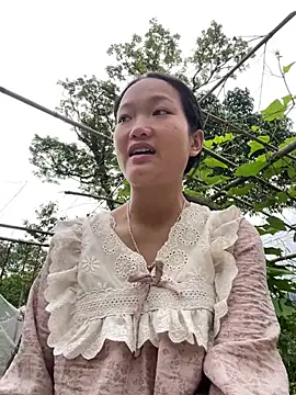 Jolinie online show from May 5, 1:24 am