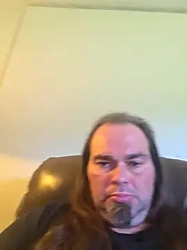 Snapshot of RickErtler chatting on May 19, 11:00 pm RickErtler online show from May 19, 11:00 pm