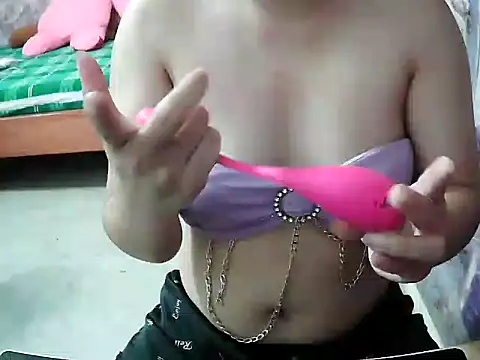 Snapshot of lusa_baby chatting on August 5, 7:00 am lusa baby online show from August 5, 7:00 am