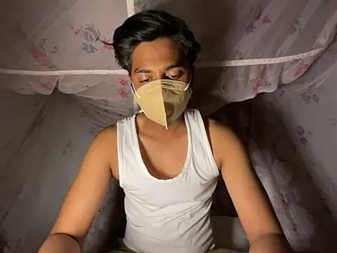 sinner2511 online show from March 24, 8:36 pm