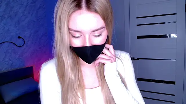 LulyDOLL online show from April 8, 6:24 am