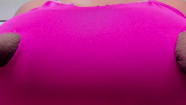 Snapshot of zara_lopez chatting on January 24, 10:51 pm zara lopez online show from January 24, 10:51 pm