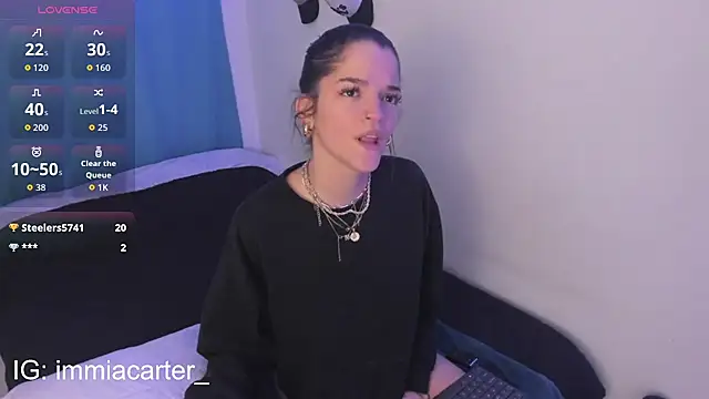 Snapshot of miaxcarter chatting on April 1, 11:02 pm miaxcarter online show from April 1, 11:02 pm