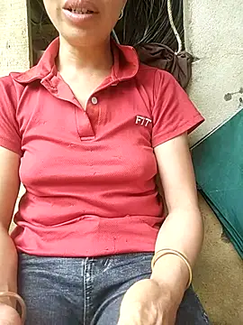 Snapshot of Lucky-beo chatting on May 18, 4:07 am Lucky-beo online show from May 18, 4:07 am