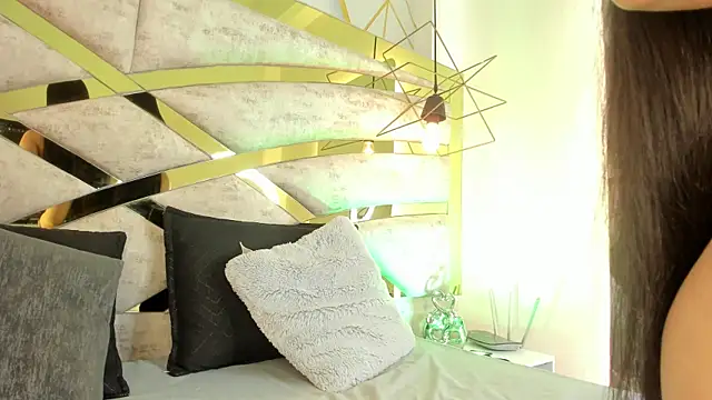 Miia Velvet online show from July 27, 4:08 am