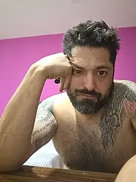 Muchos cogios online show from July 18, 3:00 am