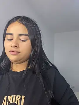 Snapshot of Valerials chatting on April 12, 2:38 am Valerials online show from April 12, 2:38 am