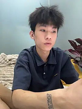 zzzzppp3 online show from June 26, 2:49 am