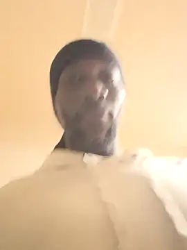 Snapshot of KingBlackStallion chatting on March 31, 4:02 am KingBlackStallion online show from March 31, 4:02 am