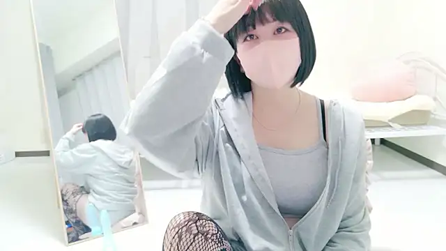 Snapshot of you_chan1 chatting on March 28, 7:41 am you chan1 online show from March 28, 7:41 am