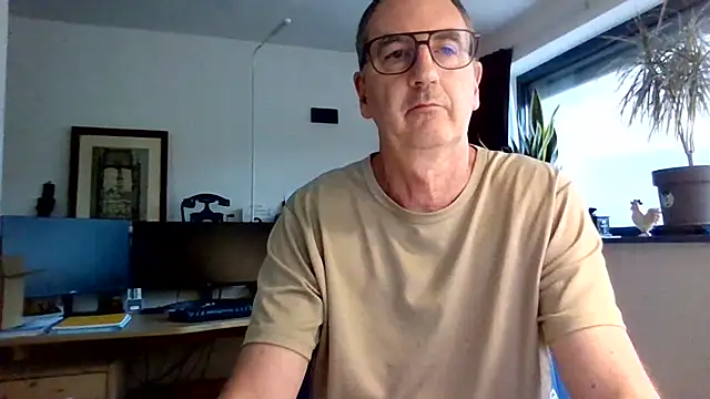 Snapshot of HotLucas66 chatting on July 14, 12:55 pm HotLucas66 online show from July 14, 12:55 pm