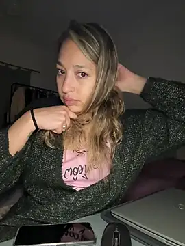 Tamara225x online show from May 26, 5:14 am
