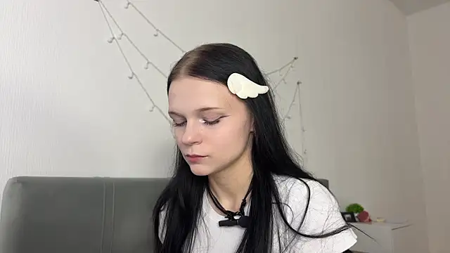 meowchaa online show from June 27, 3:22 am