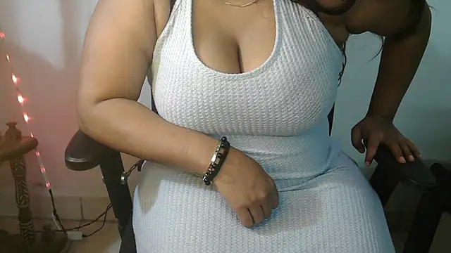 Snapshot of Choco_QueenX chatting on May 3, 2:56 pm Choco QueenX online show from May 3, 2:56 pm