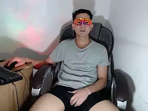 SexyboyHot2000 online show from May 24, 12:04 am
