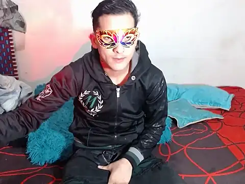 SexyboyHot2000 online show from May 30, 2:08 am