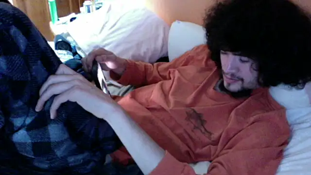 Snapshot of Teddy4420 chatting on April 6, 4:46 am Teddy4420 online show from April 6, 4:46 am