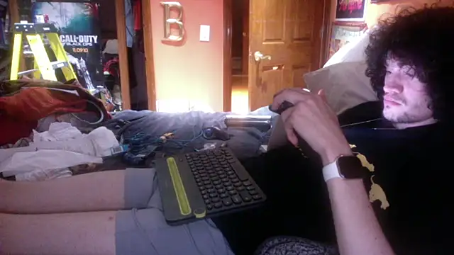 Snapshot of Teddy4420 chatting on May 12, 12:41 am Teddy4420 online show from May 12, 12:41 am