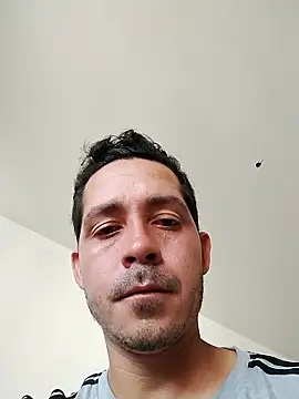Gabriel leon33 online show from May 1, 8:35 pm