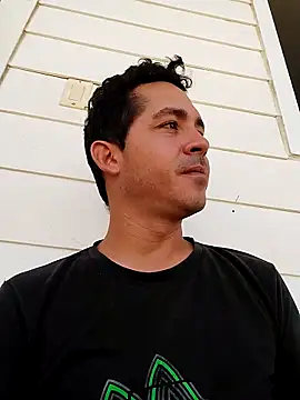Gabriel leon33 online show from May 11, 7:00 pm