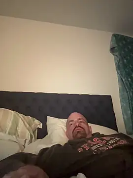 whitelioncody online show from April 16, 11:33 am