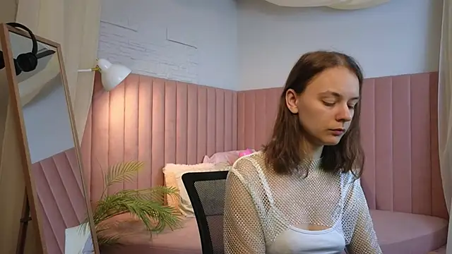 emma chaser online show from May 6, 1:36 am