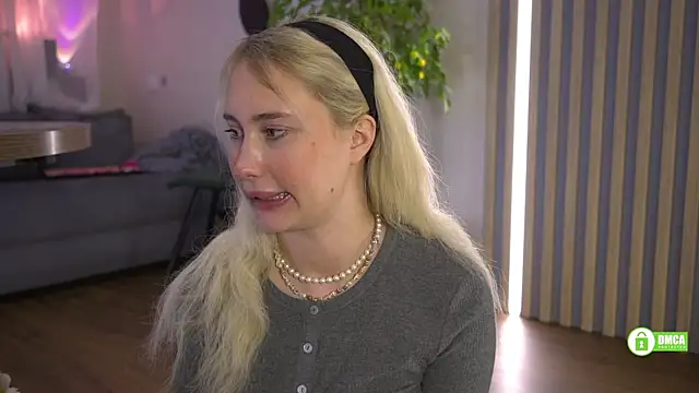  Kateline  online show from March 24, 4:12 pm