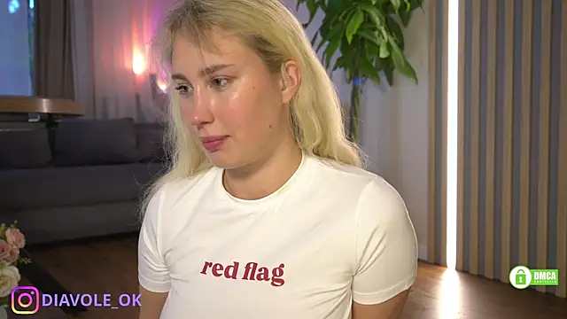  Kateline  online show from April 17, 3:37 pm